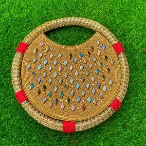 Indian circle clutch